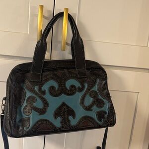 Western Leather Black and Teal Shoulder Bag with crossbody strap
